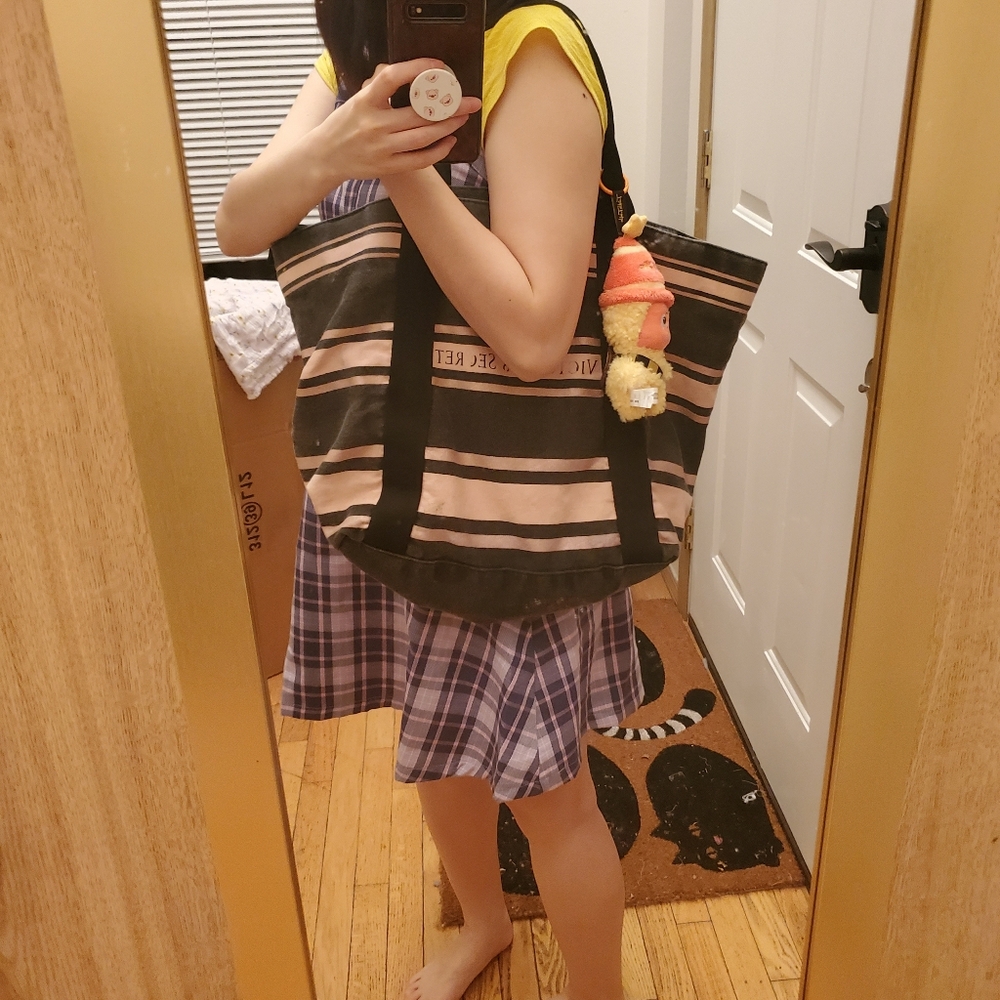 Victoria's Secret Black and Pink Tote (Without The Keychain)